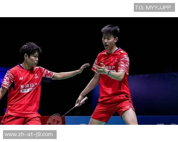 “凤凰“组合以球会友 一起见证国羽新拍发布 “凤凰“组合以球会友 一起见证国羽新拍发布